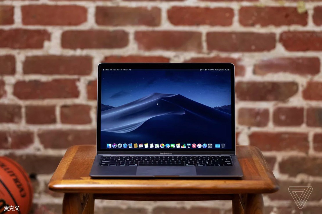 colors:如果你想选择一台 mac 笔记本,可以考虑全新 macbook air